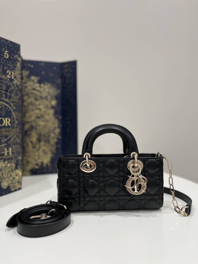 ديور دي جوي مقاس 22cm