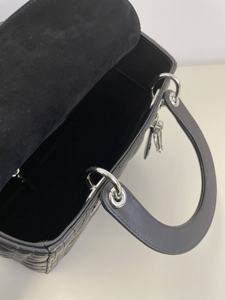ليدي ديور مقاس 24cm