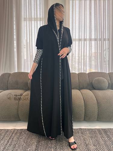 عباية هناء