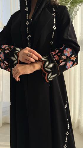 عباية دلال