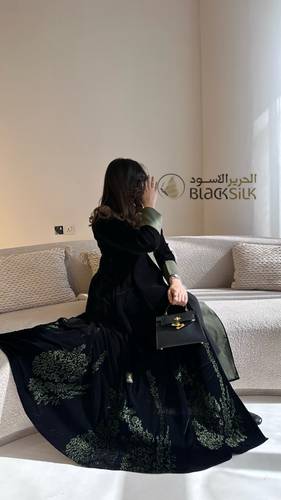عباية الدانة مخمل 