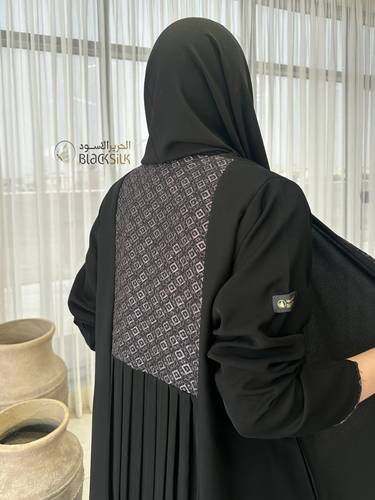 عباية نجلاء