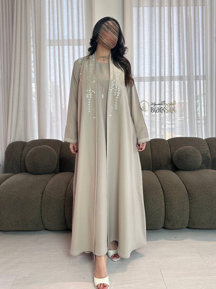 عباية نسيم