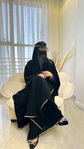 عباية تطريز عقال مقصب 
