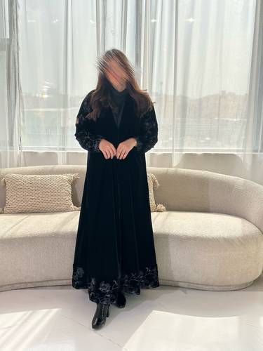 مخمل مطرز 