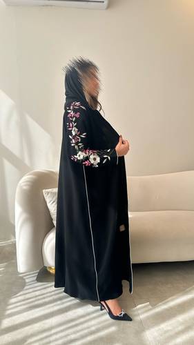 عباية الورود 