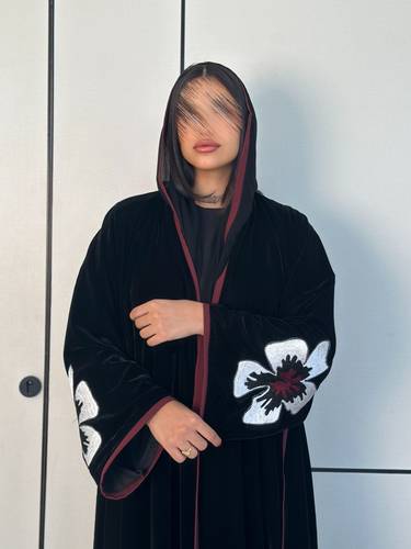 عباية غادة