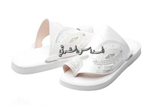 حذاء ابيض تطريز بالزري