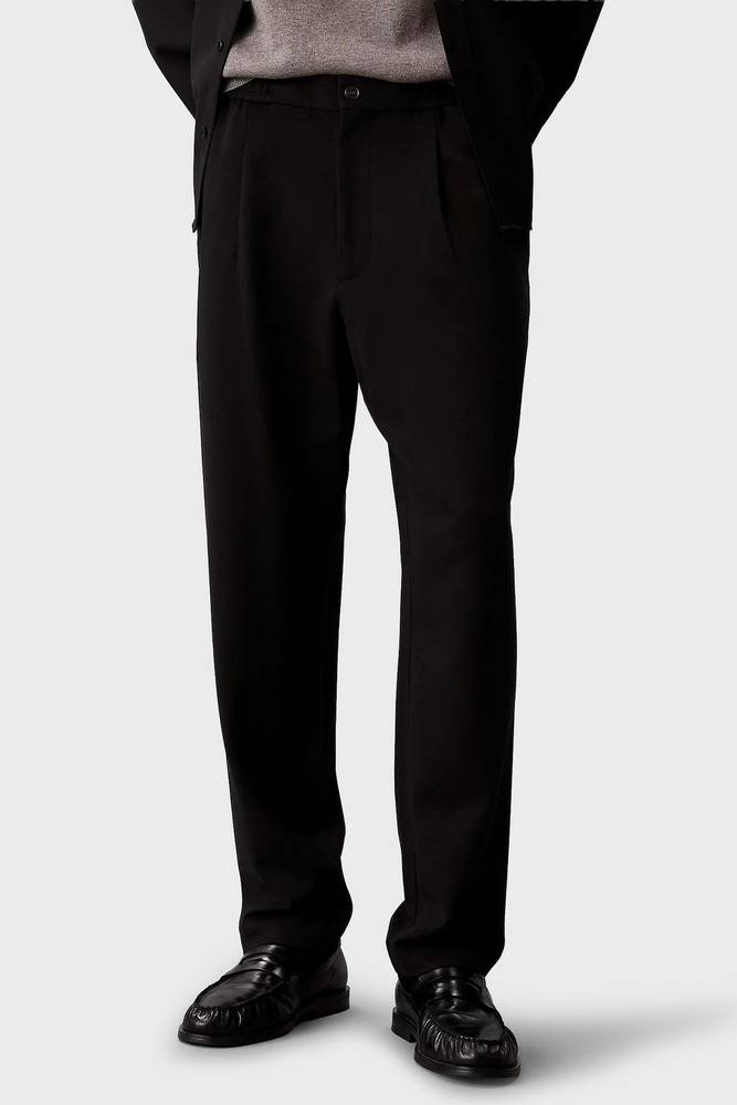 Calvin Klein-Tapered Tech Knit Pleated Pant