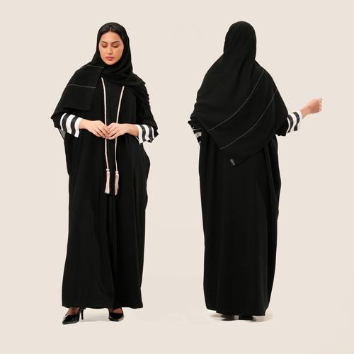 عباية - اسود - مضاف إليه قيطان هدب وردي - أكمام طباعة