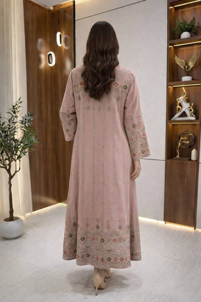 جلابية انيقة بتطريز ورد 
