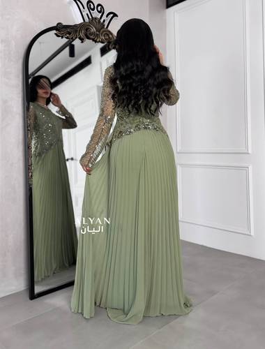 فستان سهره ملكي بكسرات