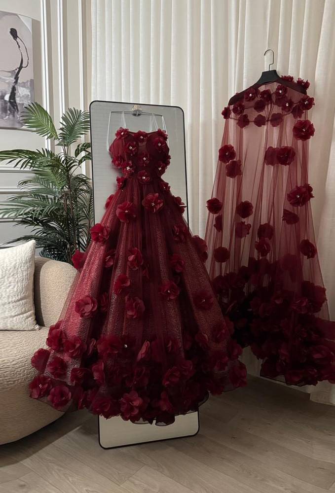 فستان سهره ورود مع وشاح