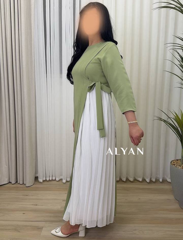 فستان بكسرات الجمب