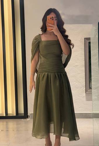 فستان بكسرات انيق  