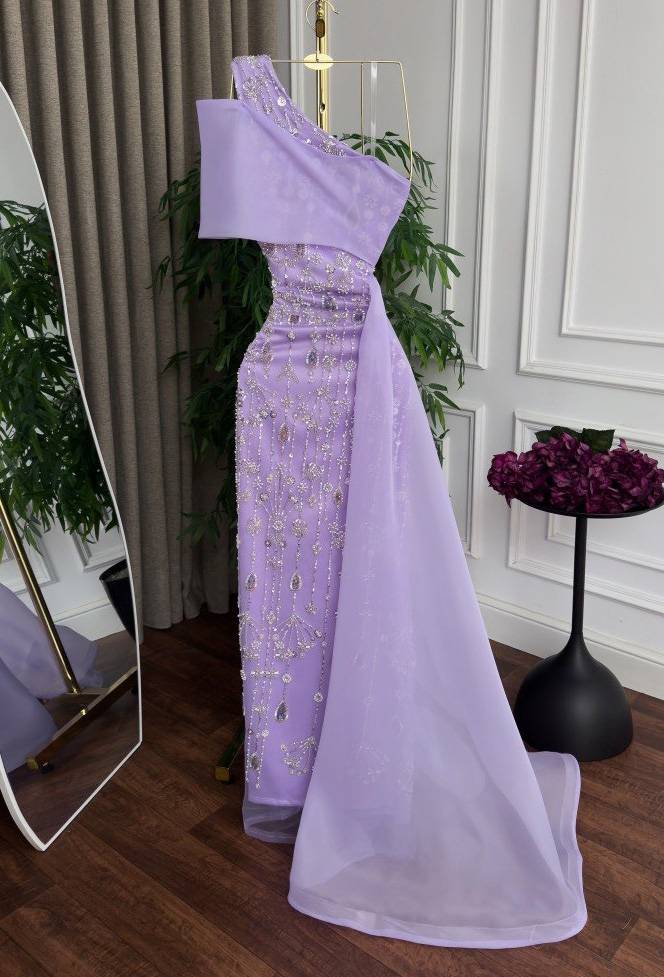 فستان سهره فخم بذيل