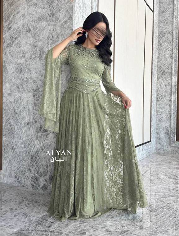 فستان سهره بدانتيل بتطريز