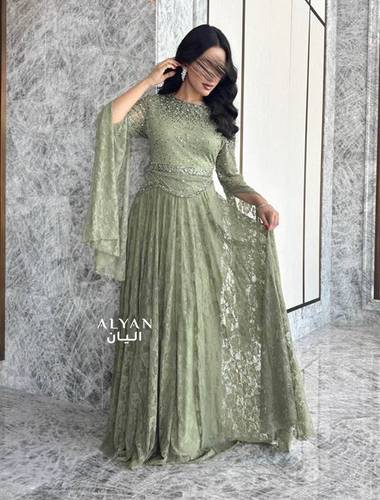 فستان سهره بدانتيل بتطريز