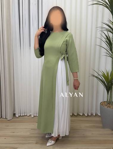 فستان بكسرات الجمب