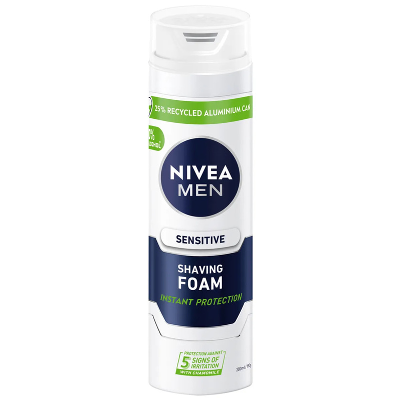 نيفيا للرجال رغوة حلاقة للبشرة الحساسة ،حماية فورية من التهيج مع البابونج 