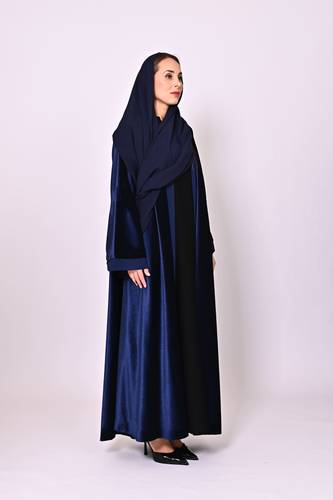 عباية مخمل كحلية 