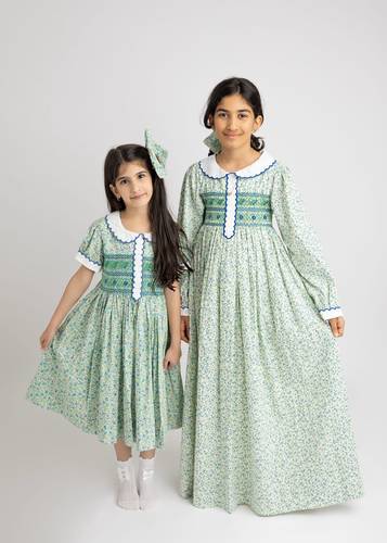 فستان نسيم الزهر 