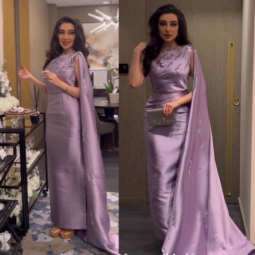 فستان ميكادو ماسك مع شال طويل