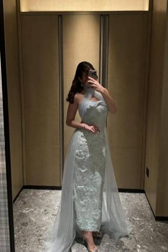 فستان فخم