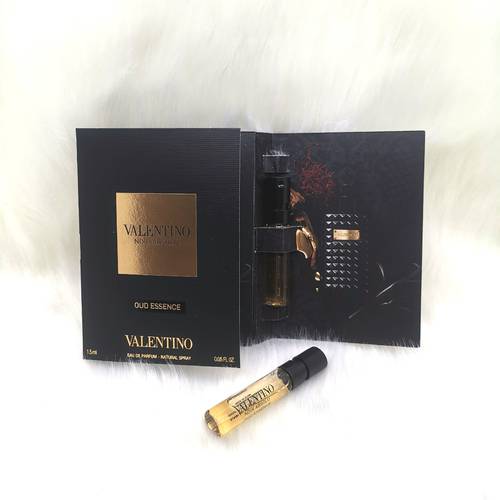 عينة اصلية لعطر فالنتينو عود ايسنس - 1.5مل