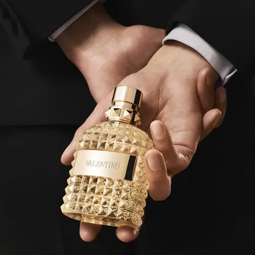 عطر فالنتينو اومو بورن ان روما الرجالي ذا قولد او دو تواليت - 100مل