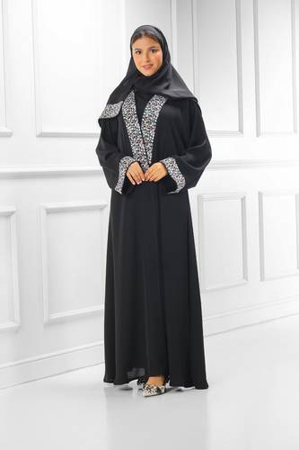 عباية نص كلوش بكلف مطرزة