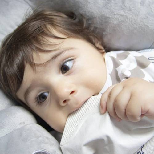 مريلة عضاضة تسنين Babyjem