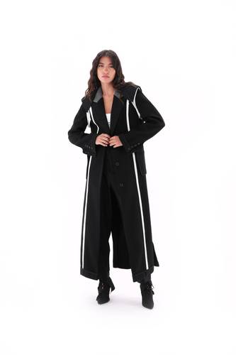 BLACK WHITE COAT