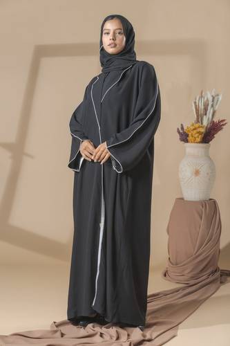 عباية شموخ كلاسيك بقبة وقيطان