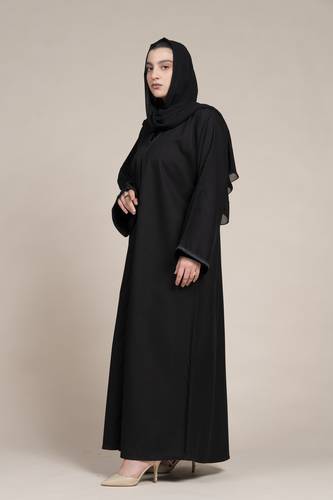 عباية كلاسيك كتان أسود بكلفة