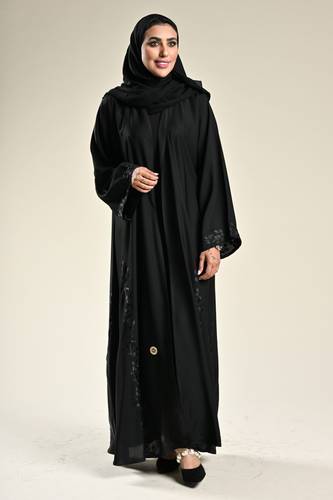 عباية كلوش مع تطريز أغصان