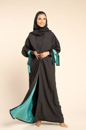 عباية رسمية بشرائط فيروزي