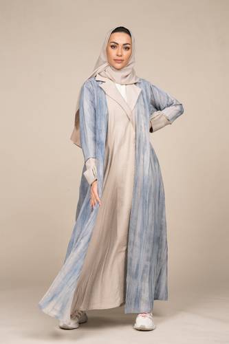 عباية ملونة قصة جاكيت لون سماوي