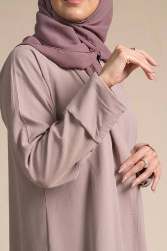 عباية كلاسيك لحمي كم مربع مقلوب