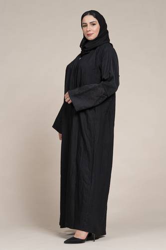 عباية كلاسيك أسود بكم منقوش