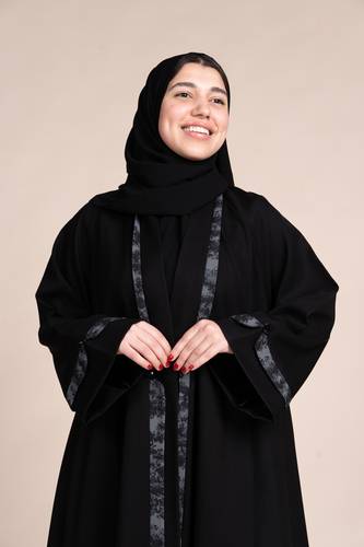 عباية عملية بياقة و جاكار
