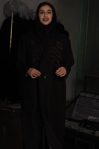 عباية كلاسيكية بتطريز و كريستال