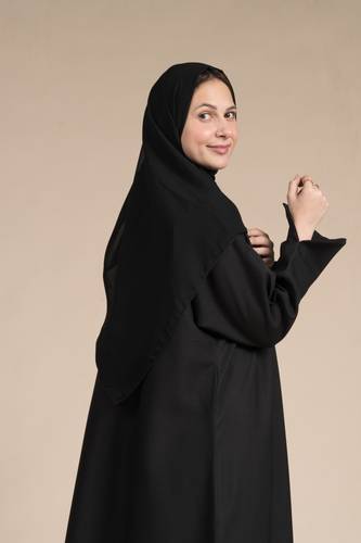 عباية كلاسيك كتان اسود بقبه مميزة