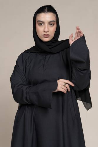 عباية كلوش اسود بكم واسع