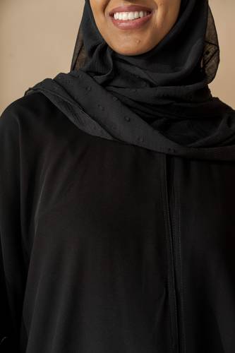 طرحة بقماشين اسود منقطة