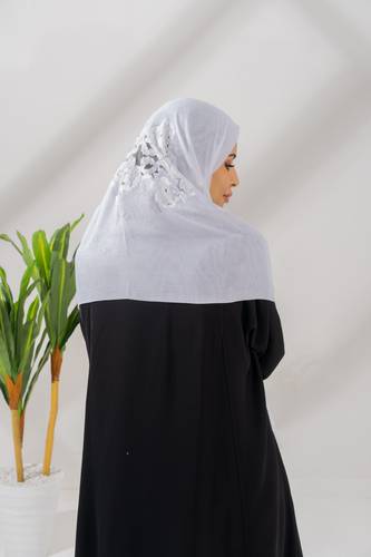 طرحة أبيض دانتيل عملية