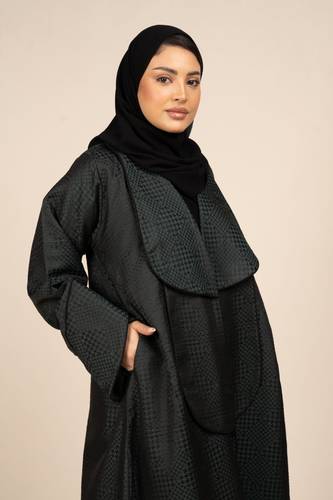 عباية جاكيت بقبة