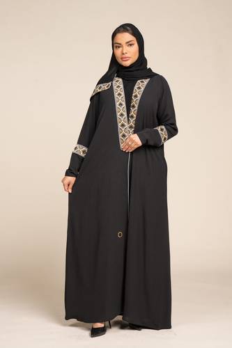 عباية سي واي بجيوب