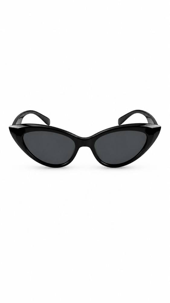 نظارة BLACK CAT EYE – تصميم أسود أنيق