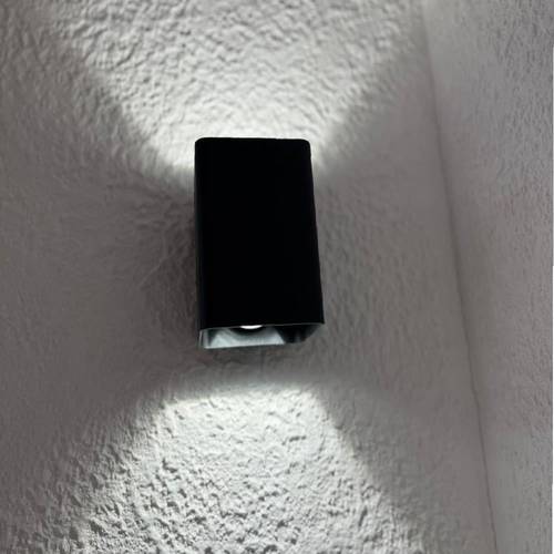 إضاءة جداري  إبليك جداري إتجاهين -IP54-درجة الحماية - جهد التشغيل 220-240V  مناسب للإنارة الخارجية